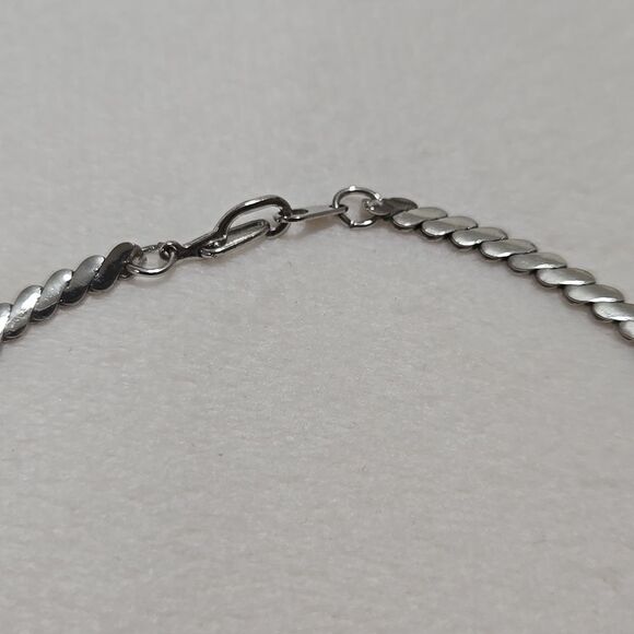 Stainless Serpentine Link Necklace - Picture 4 of 6